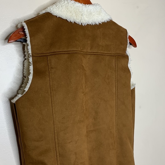 RD STYLE | Brown Faux Suede Sherpa Interior Native Vest | Indian Boho Shirt Vest - Picture 7 of 9